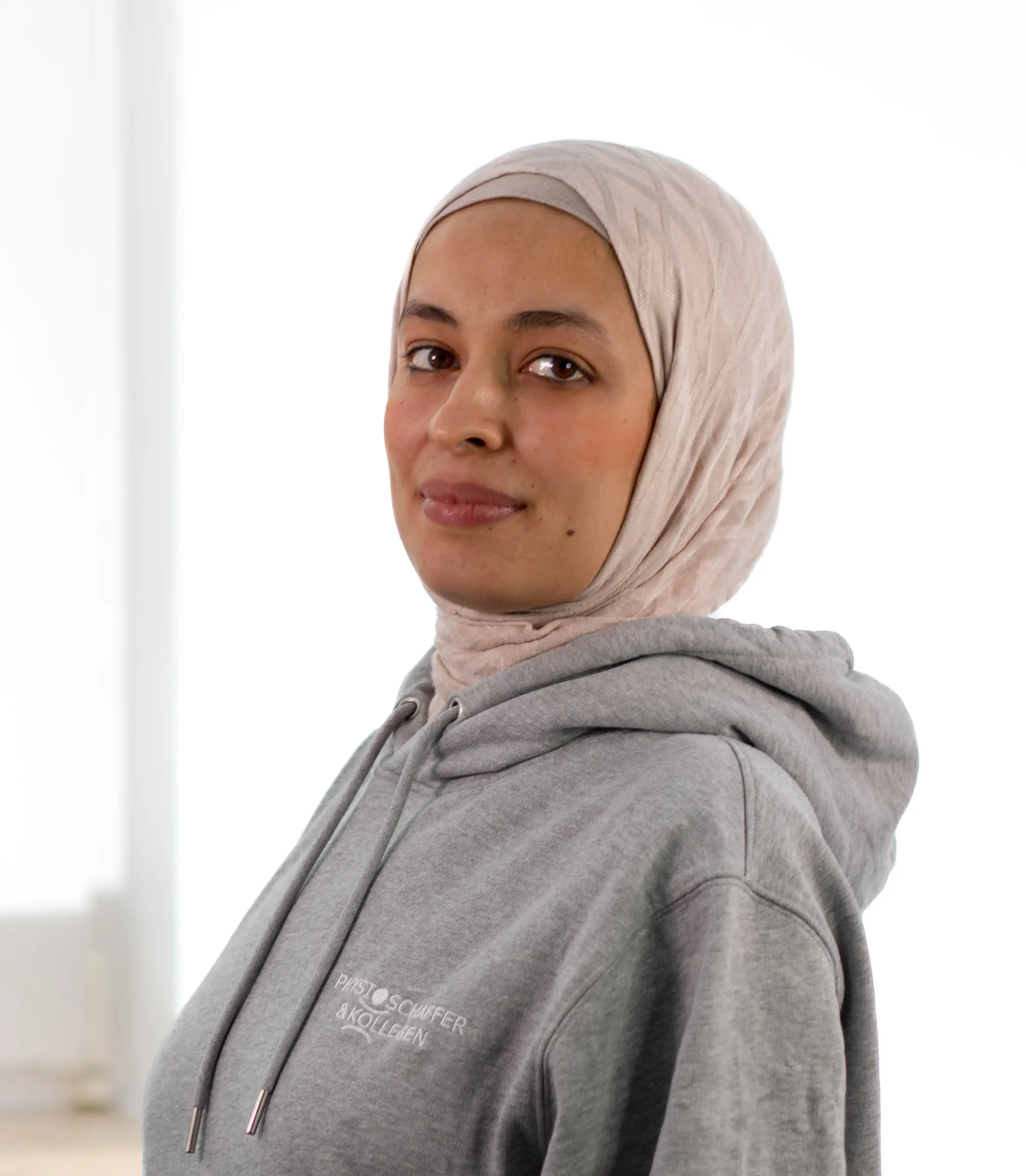 Physio-Schaffer-Physiotherapeutin-Sara